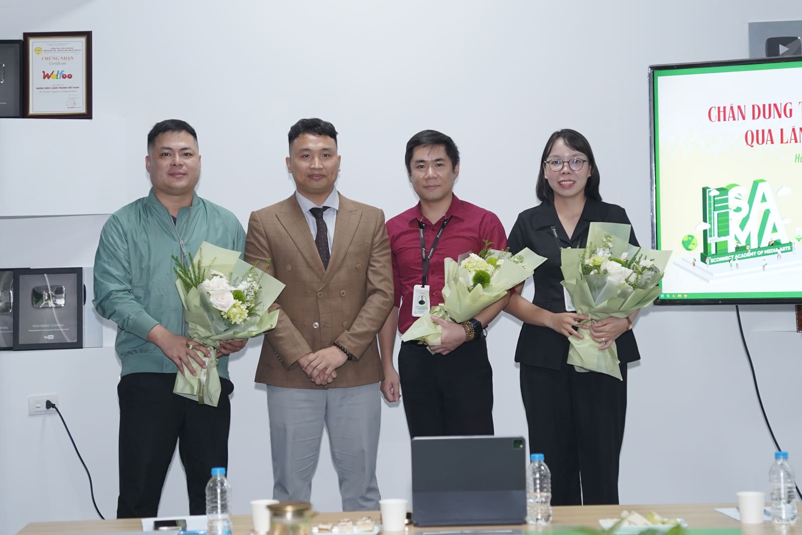 Vì sao doanh nghiệp cần đào tạo AI bài bản thay vì để nhân viên tự học