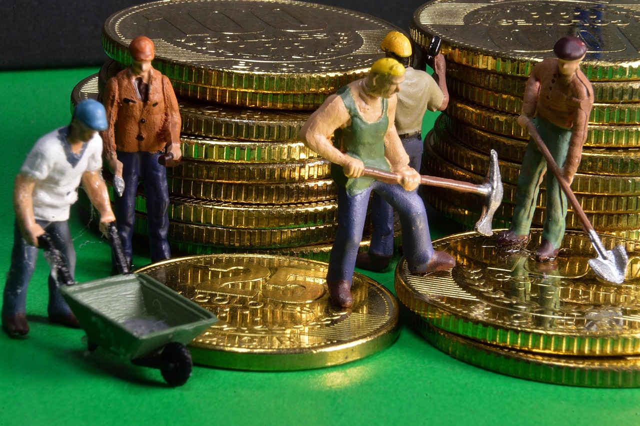 Lãnh đạo ngân hàng SHB đăng ký mua cổ phiếu: Tín hiệu ứng dụng công nghệ và quản trị trong khôi phục giá trị doanh nghiệp