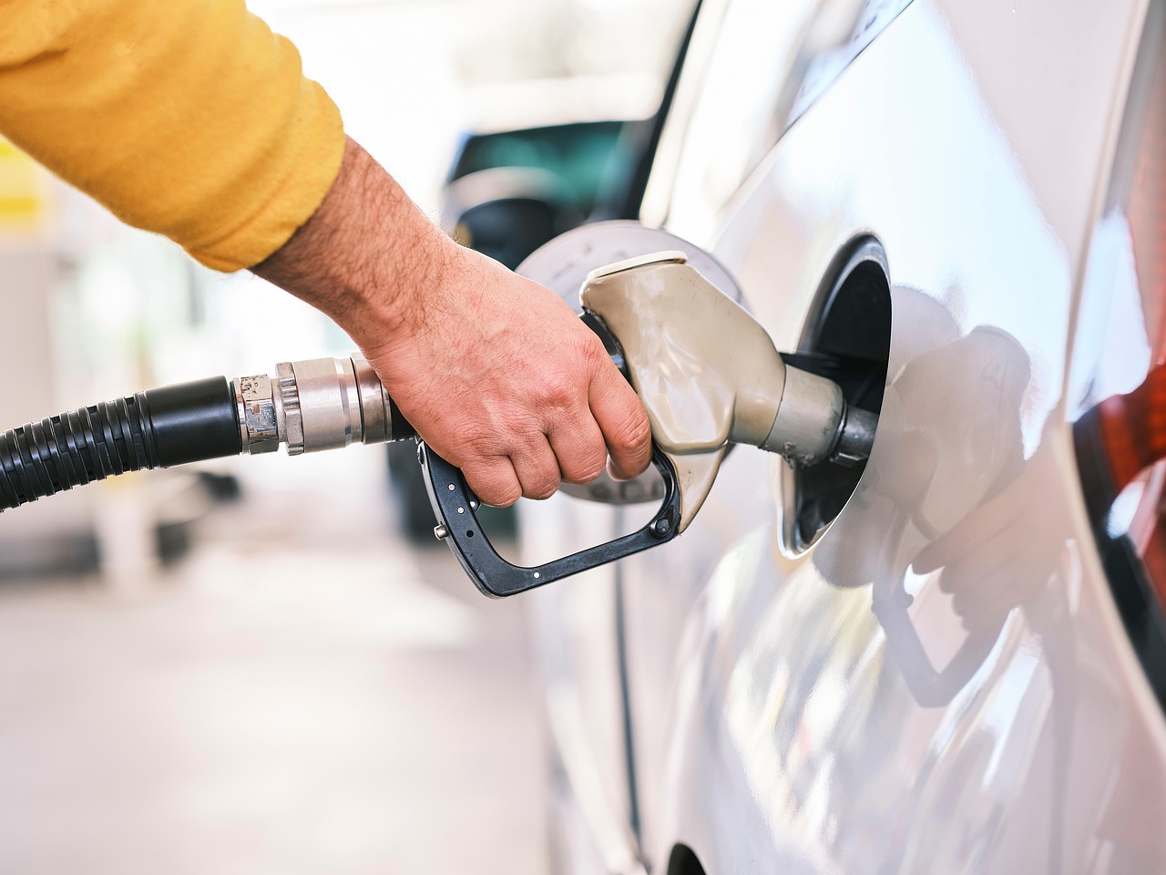 Giá dầu diesel leo thang - Sự kiện đang được quan tâm trong cuộc đua chính trị Mỹ