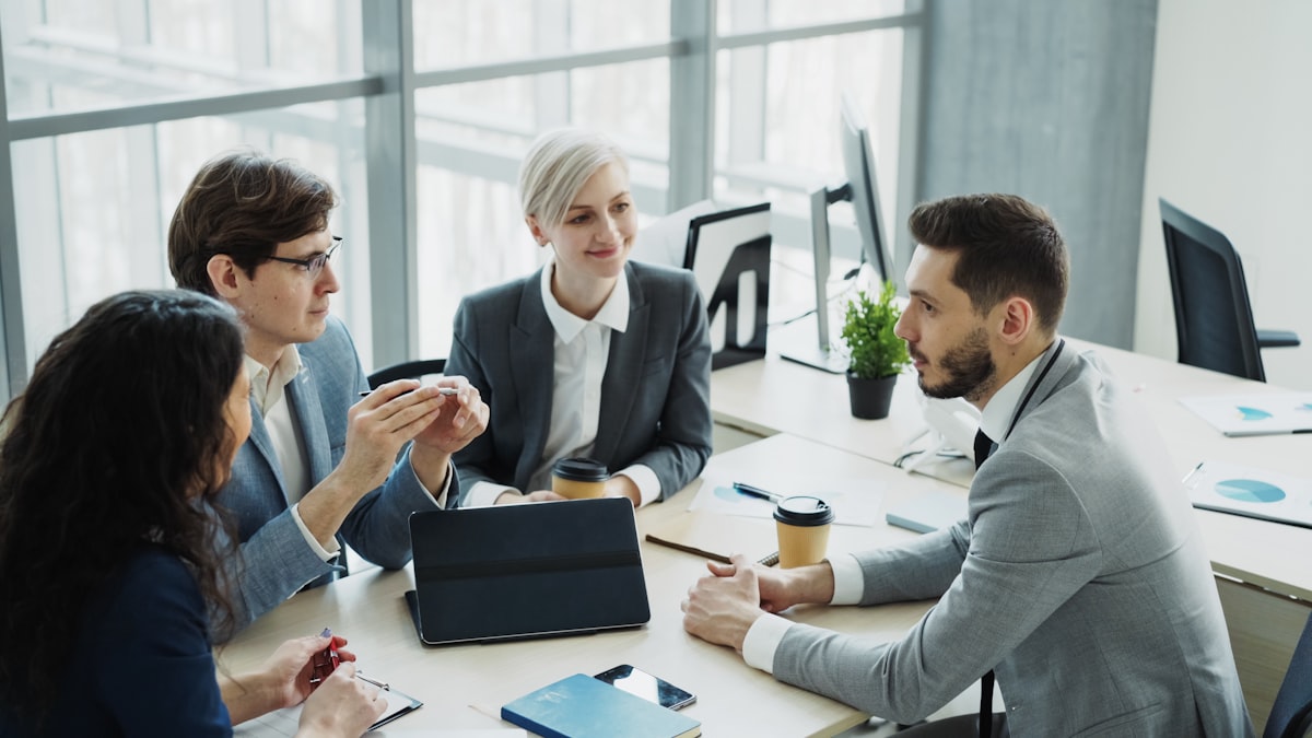 AI làm nhân viên: Khi Claude gánh vác công việc như một nhân sự thực thụ